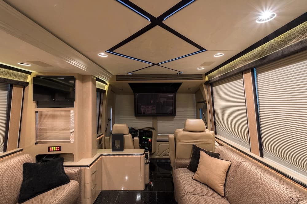 2007 Prevost Marathon XLII Coach - Image 5