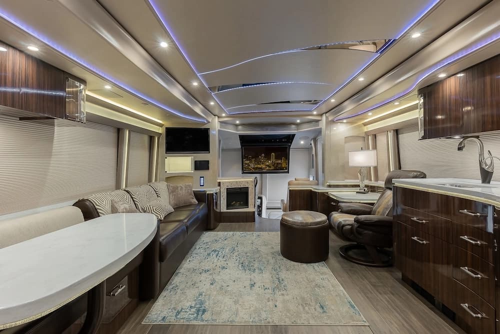 2018 Prevost Marathon H3-45 Motorhome - Image 26