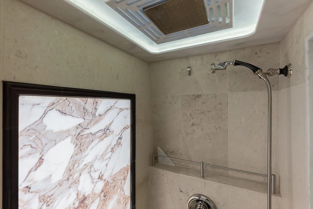 2018 Prevost Marathon H3-45 Motorhome - Image 43