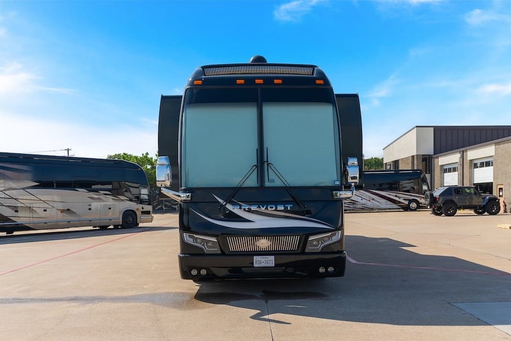 2018 Prevost Marathon H3-45 Motorhome - Image 45