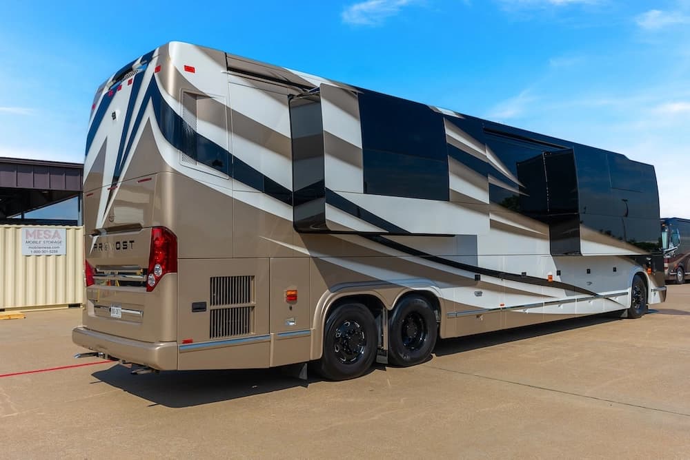 2018 Prevost Marathon H3-45 Motorhome - Image 48