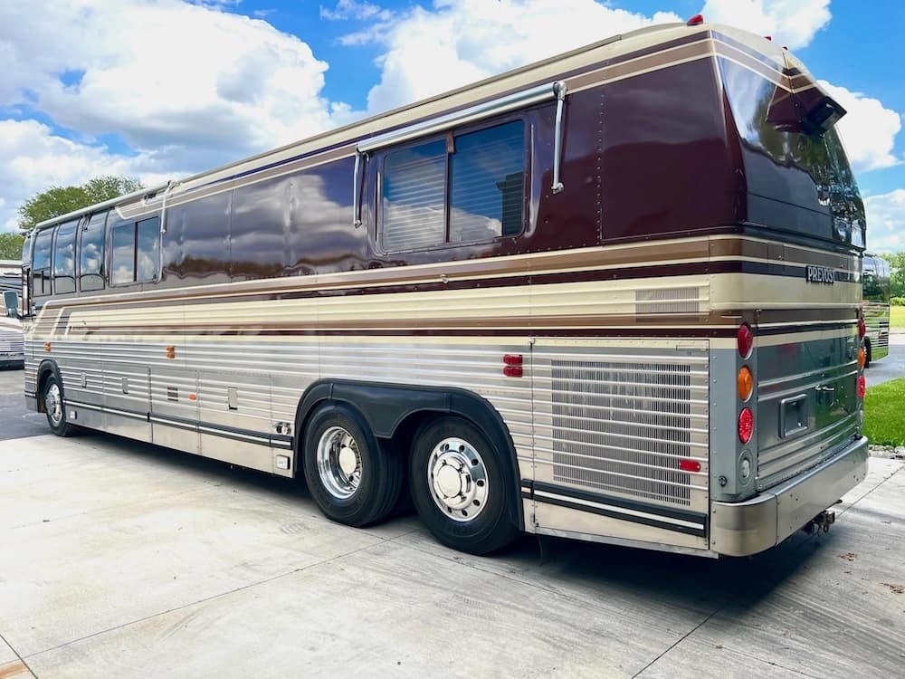 1987 Prevost Angola XL 40 Motorhome - Image 2