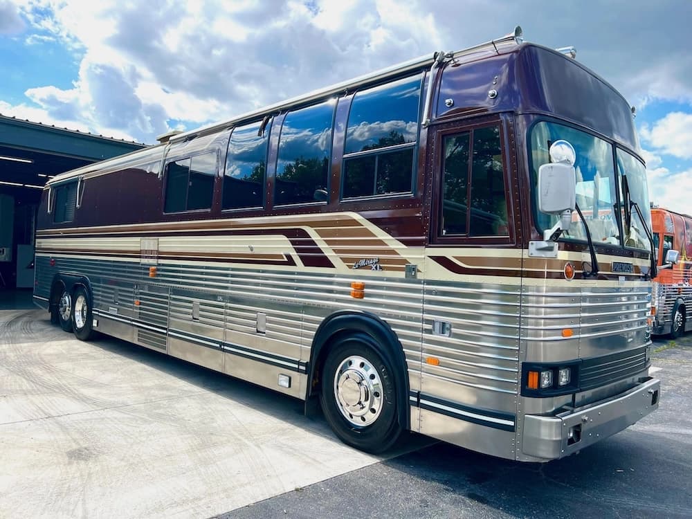 1987 Prevost Angola XL 40 Motorhome - Image 3