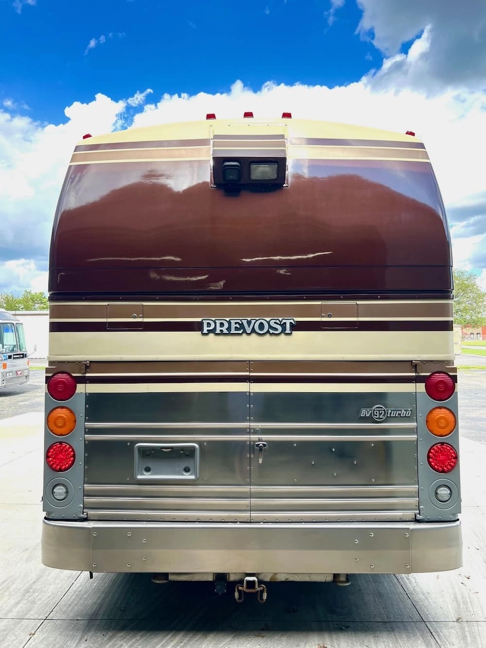1987 Prevost Angola XL 40 Motorhome - Image 5