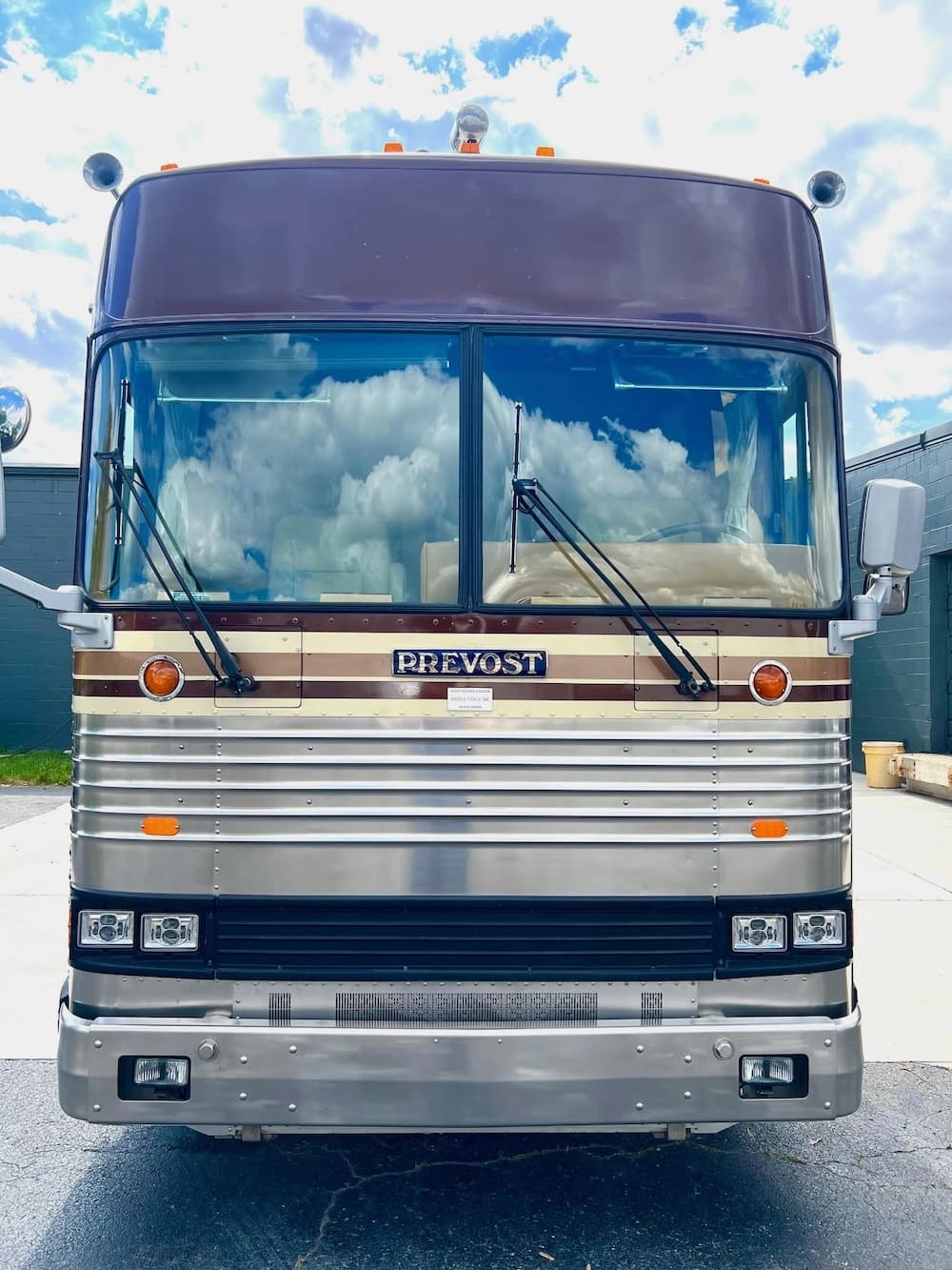 1987 Prevost Angola XL 40 Motorhome - Image 6