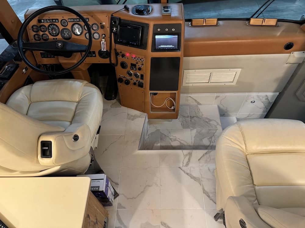 1987 Prevost Angola XL 40 Motorhome - Image 8