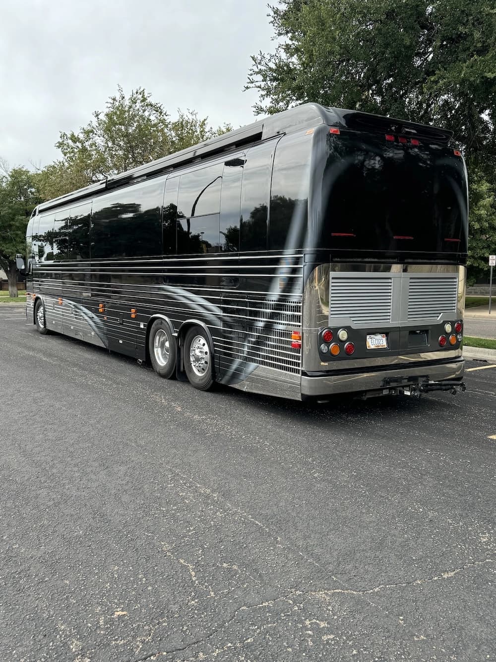 2007 Prevost Teschner XLII Motorhome - Image 4