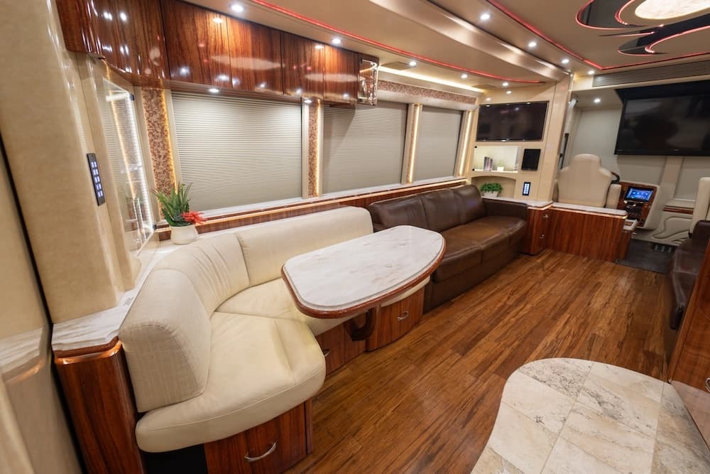 2016 Prevost Marathon X3 Motorhome - Image 24