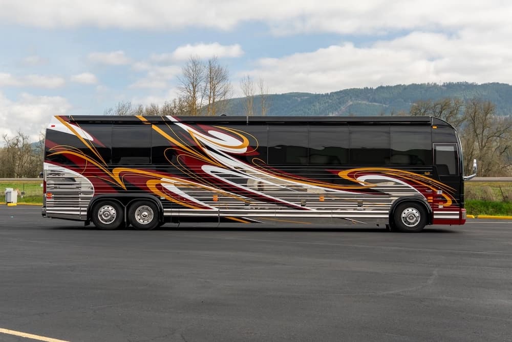 2016 Prevost Marathon X3 Motorhome - Image 38