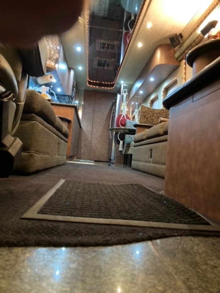1998 Prevost Country Coach XL Motorhome - Image 24