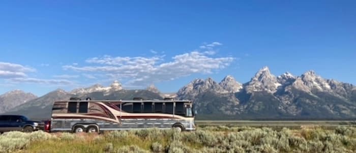 1998 Prevost Country Coach XL Motorhome - Image 44