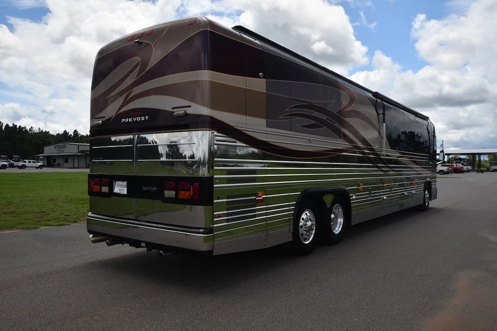 2004 Prevost Royale XLII Motorhome - Image 45