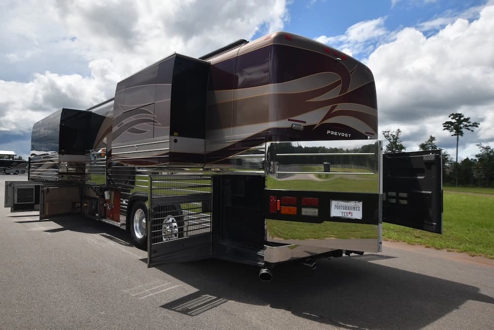2004 Prevost Royale XLII Motorhome - Image 8