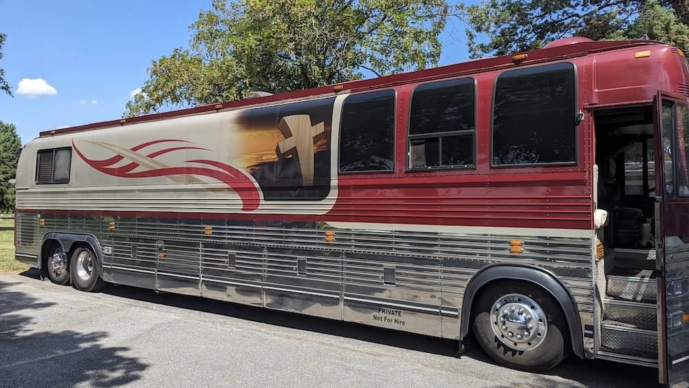 1996 Prevost XL Motorhome - Image 4