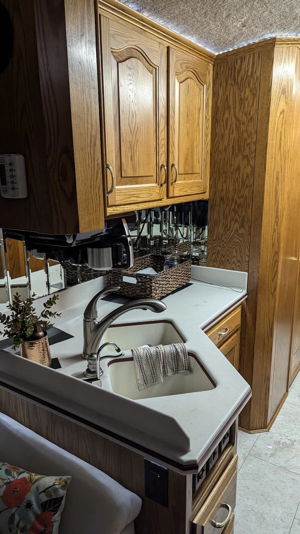 1996 Prevost XL Motorhome - Image 7