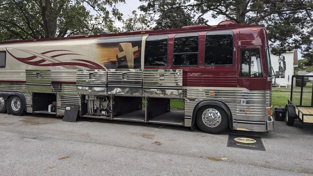1996 Prevost XL Motorhome - Image 8