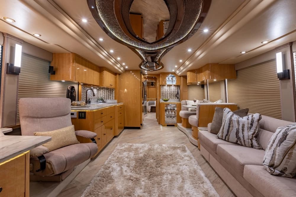 2014 Prevost Millennium H3-45 Motorhome - Image 2