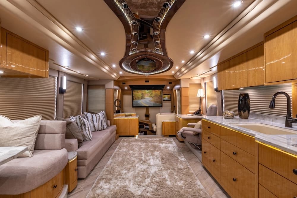 2014 Prevost Millennium H3-45 Motorhome - Image 3