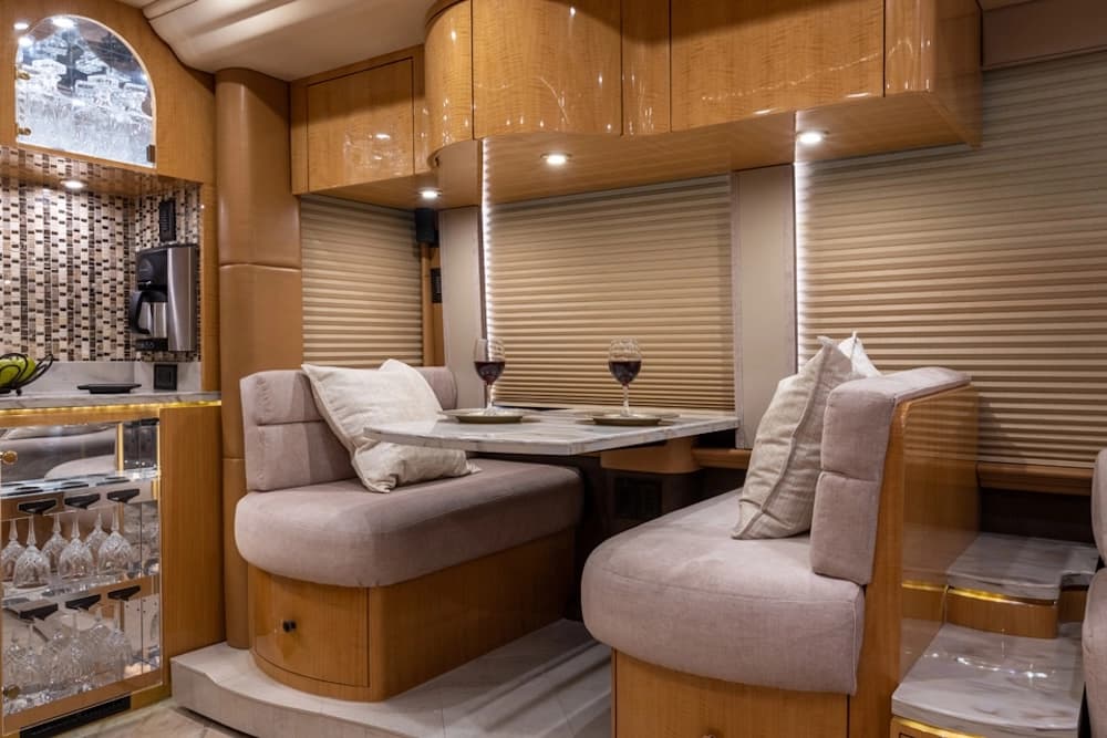 2014 Prevost Millennium H3-45 Motorhome - Image 4