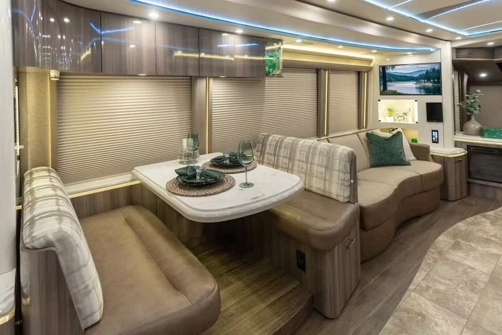 2020 Prevost Marathon H3-45 Motorhome - Image 4
