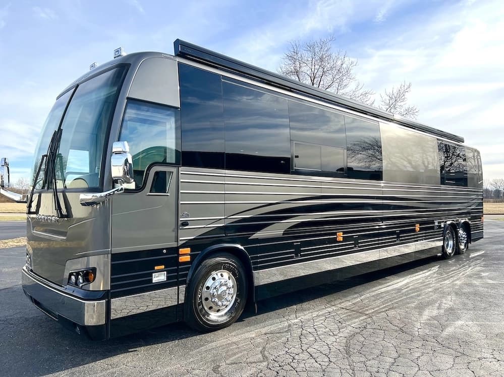 2024 Prevost Superior X3 Motorhome - Image 15