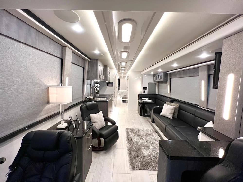2024 Prevost Superior X3 Motorhome - Image 39