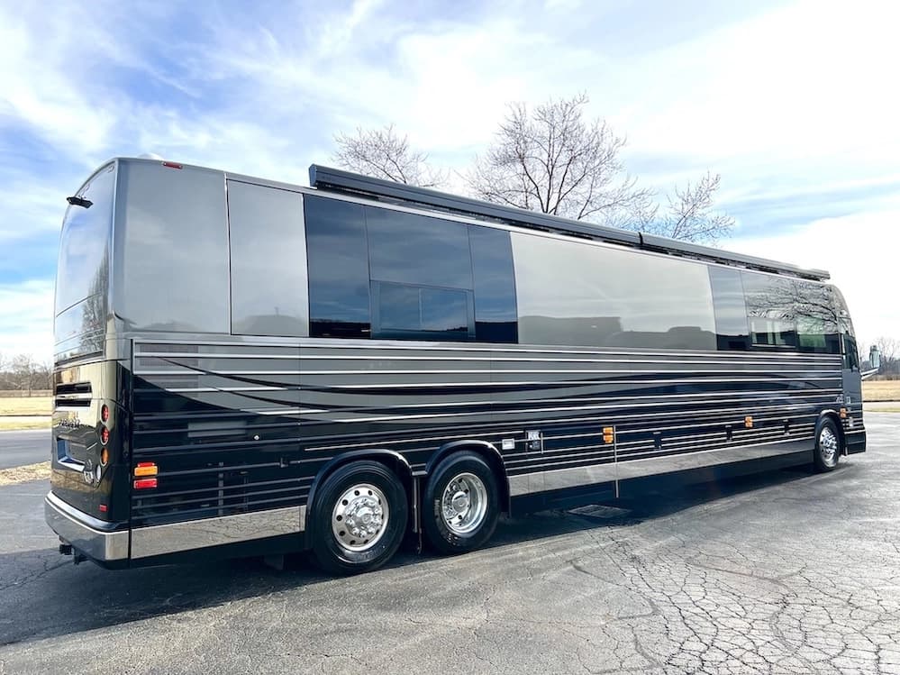 2024 Prevost Superior X3 Motorhome - Image 5