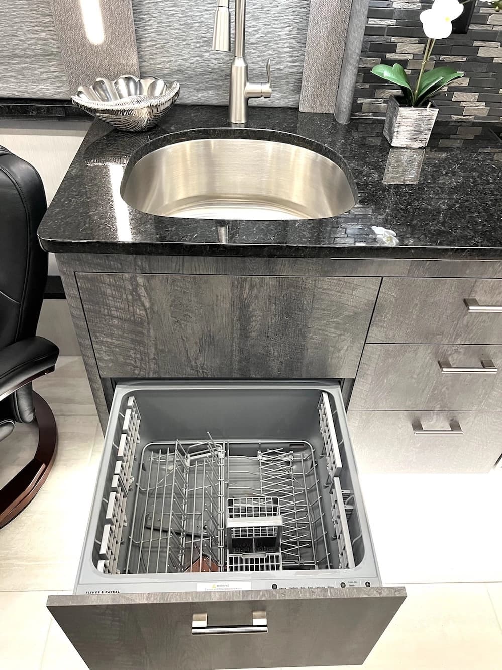 2024 Prevost Superior X3 Motorhome - Image 48