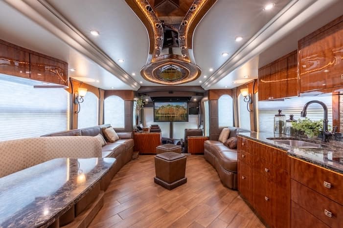 2016 Prevost Millennium H3-45 Motorhome - Image 3
