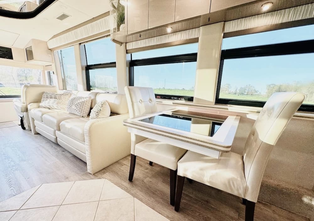 2001 Prevost Angola XLII Motorhome - Image 41