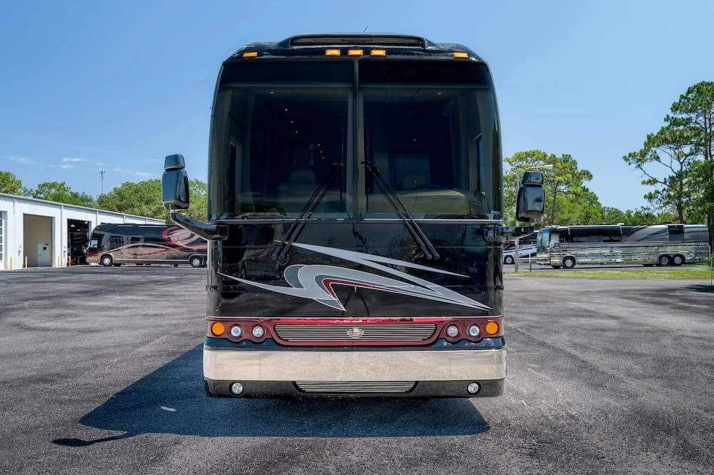 2013 Prevost Marathon XLII Motorhome - Image 31