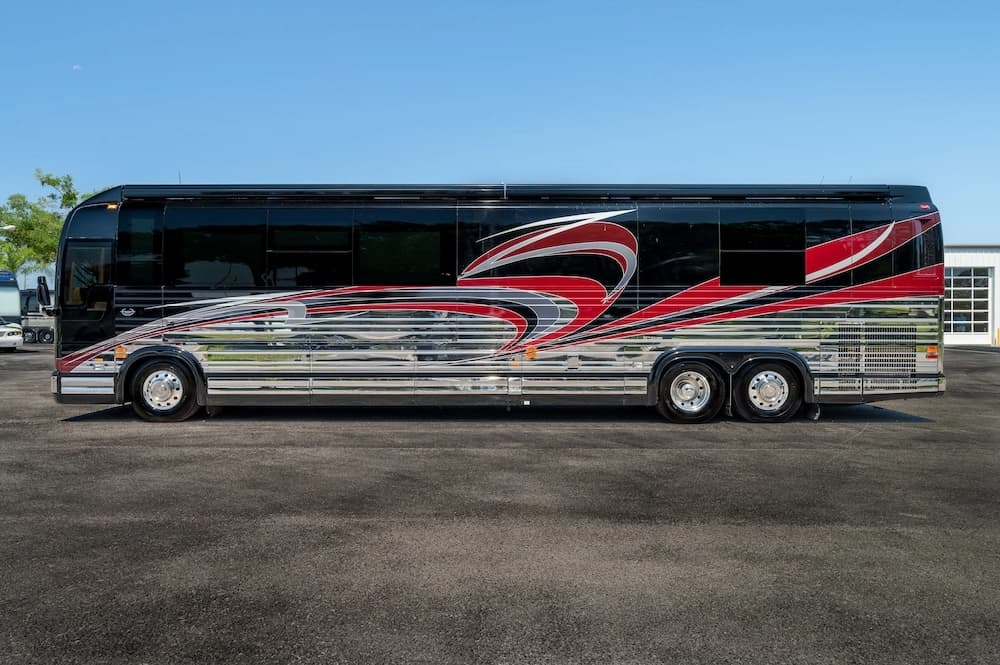 2013 Prevost Marathon XLII Motorhome - Image 34
