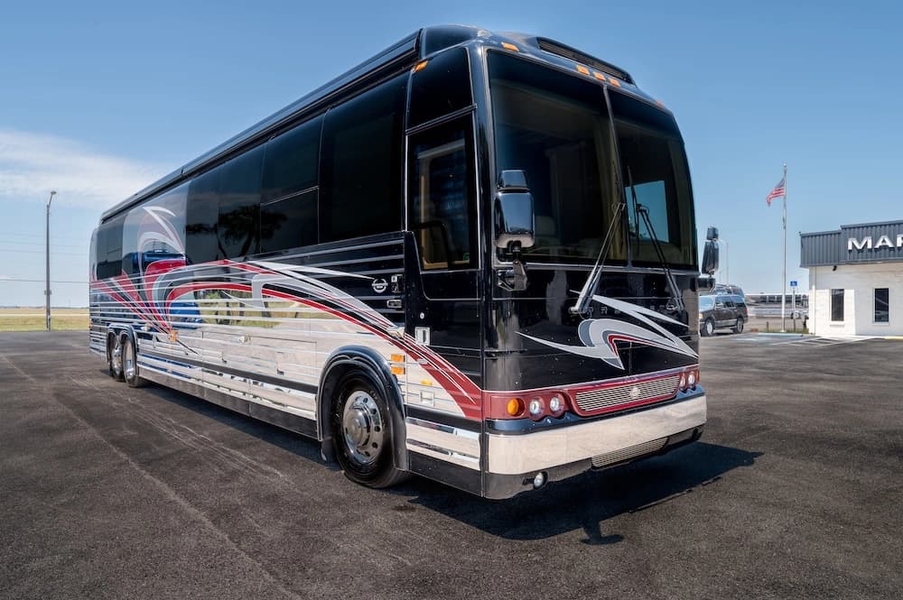 2013 Prevost Marathon XLII Motorhome - Image 16