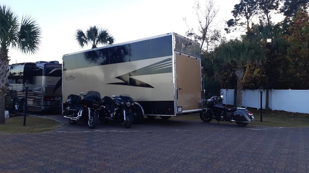 2001 Prevost Featherlite Vantare XLII Motorhome - Image 18