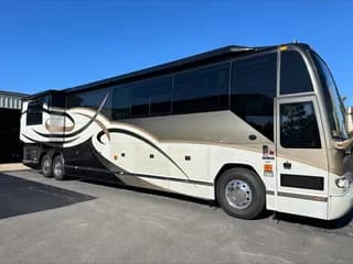 2007 Prevost Featherlite H3-45 bus