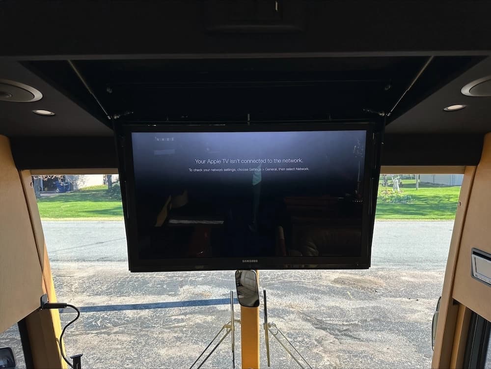 2007 Prevost Featherlite H3-45 Motorhome - Image 20