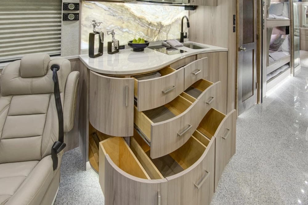 2024 Prevost Florida Coach X3 Motorhome - Image 14