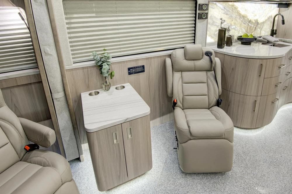 2024 Prevost Florida Coach X3 Motorhome - Image 20