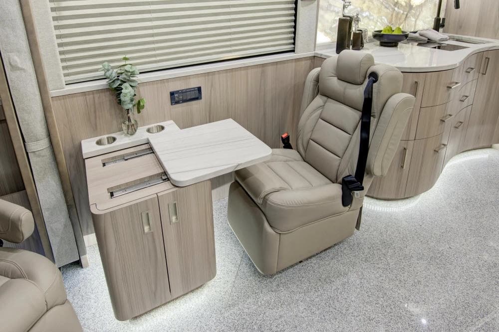 2024 Prevost Florida Coach X3 Motorhome - Image 21