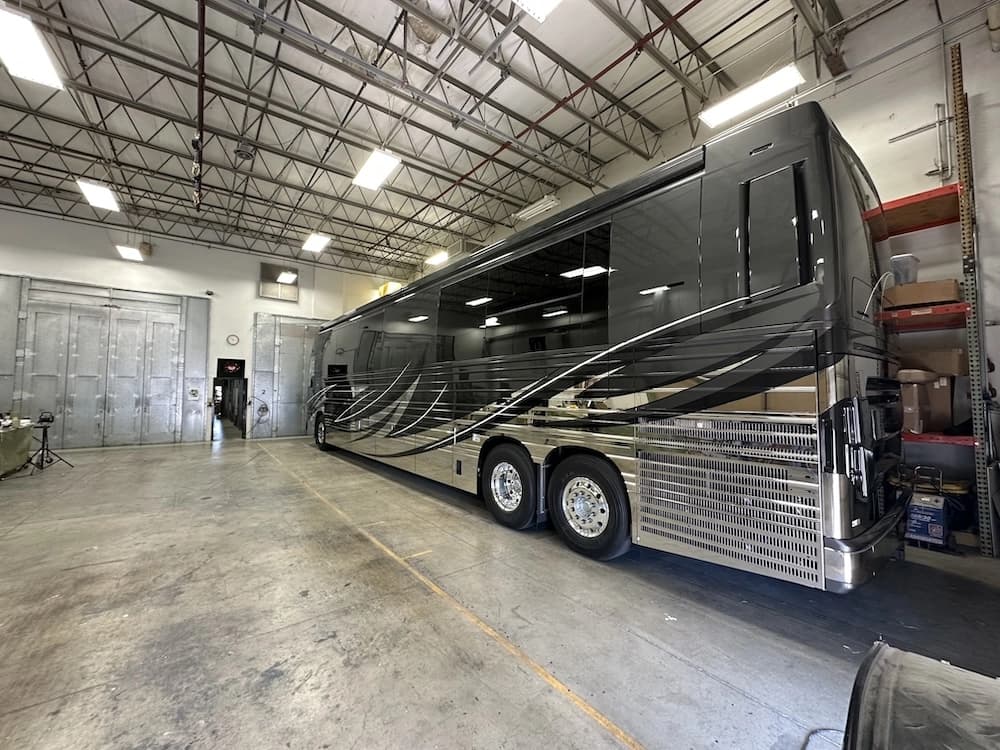 2024 Prevost Marathon X3 Motorhome - Image 2