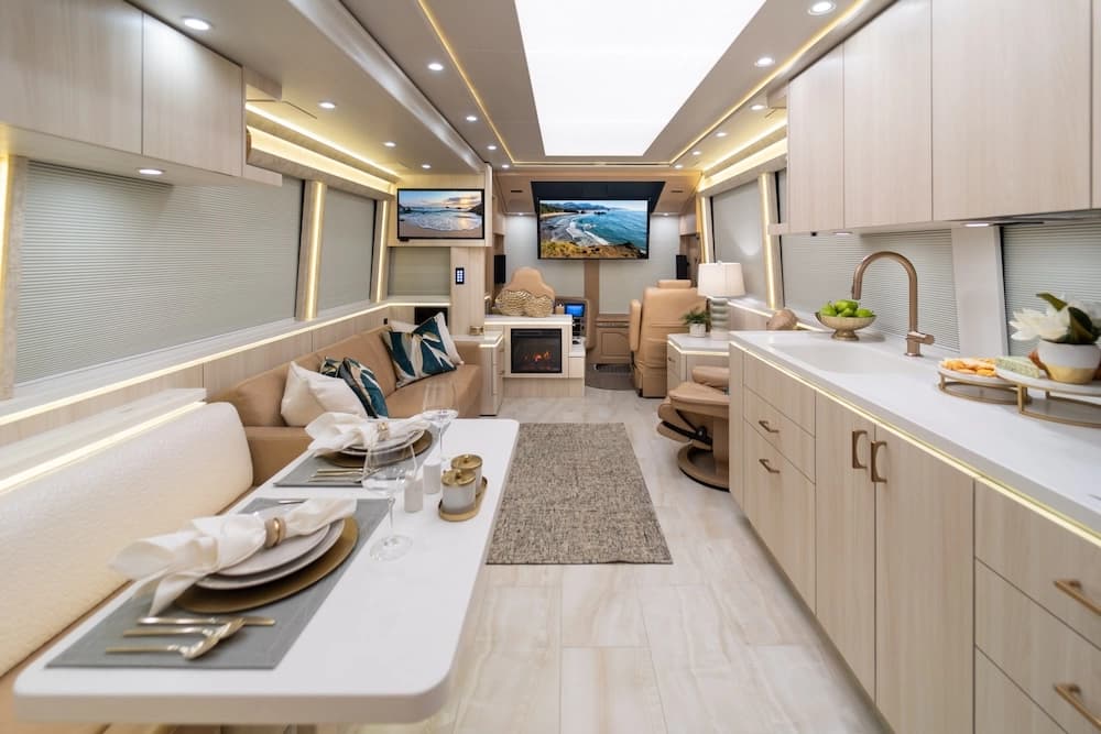 2024 Prevost Marathon X3 Motorhome - Image 20