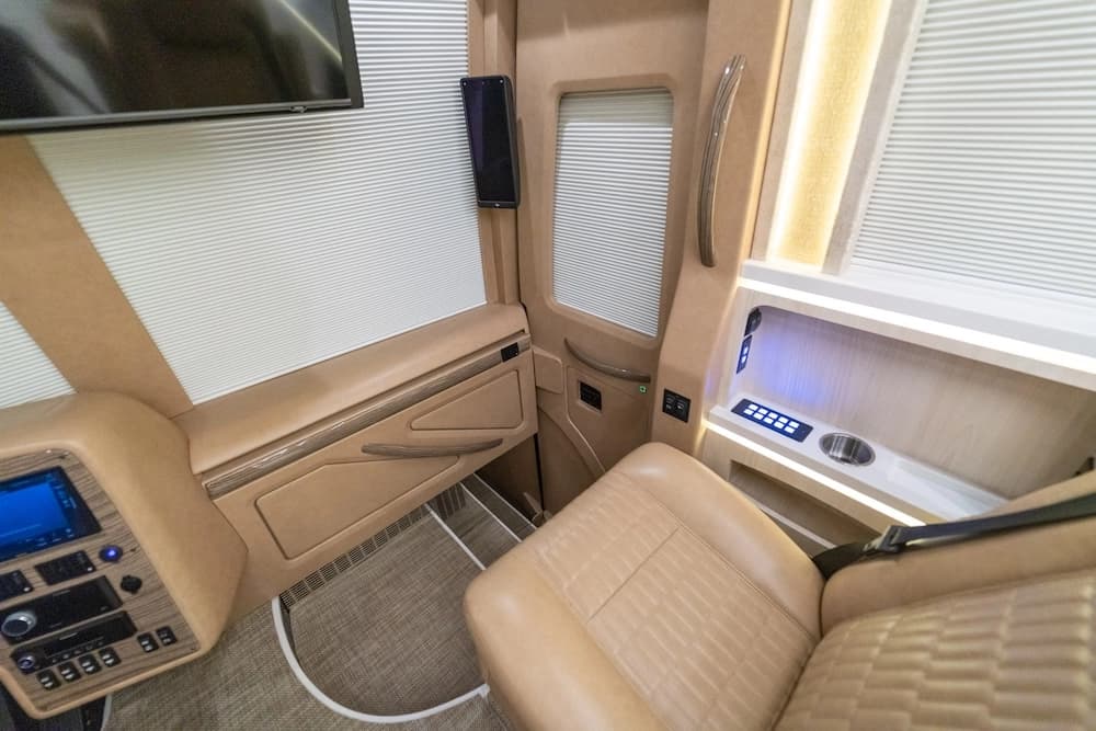 2024 Prevost Marathon X3 Motorhome - Image 26