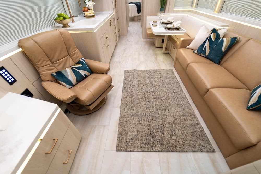 2024 Prevost Marathon X3 Motorhome - Image 28