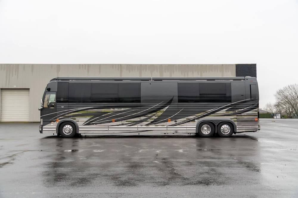 2024 Prevost Marathon X3 Motorhome - Image 50