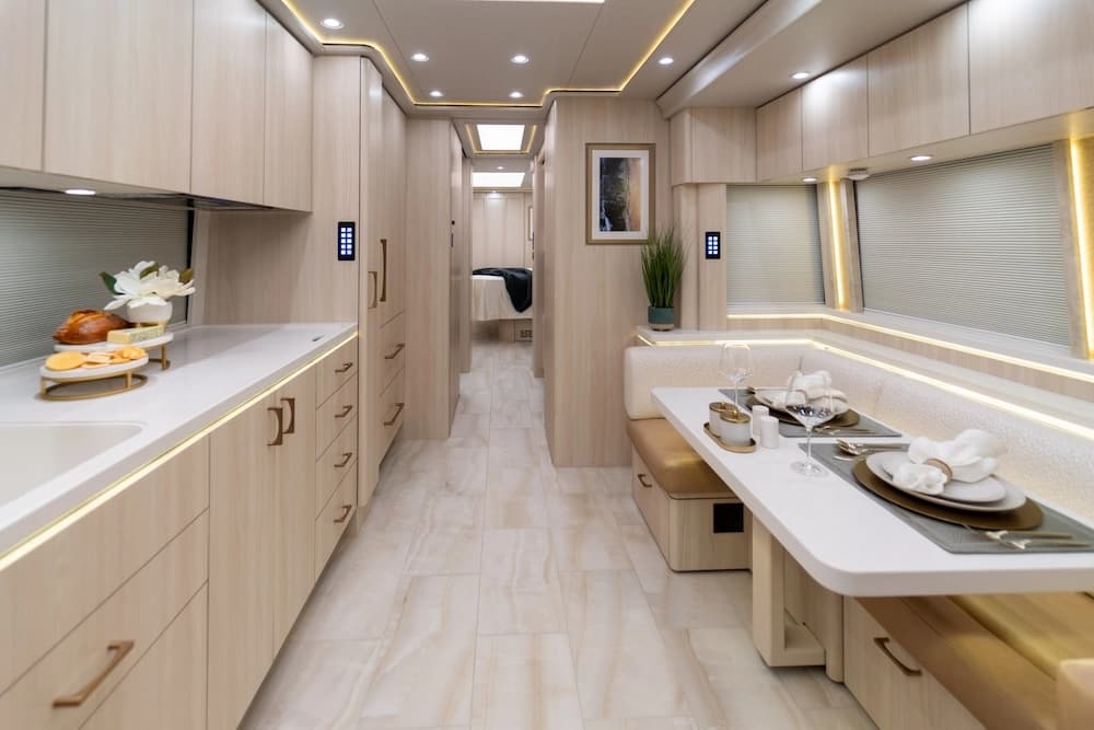 2024 Prevost Marathon X3 Motorhome - Image 6