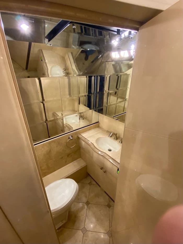 1999 Prevost Liberty XL Motorhome - Image 22