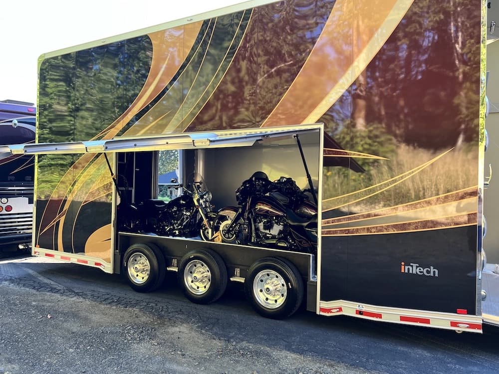 2008 Prevost Millennium H3-45 Motorhome - Image 29