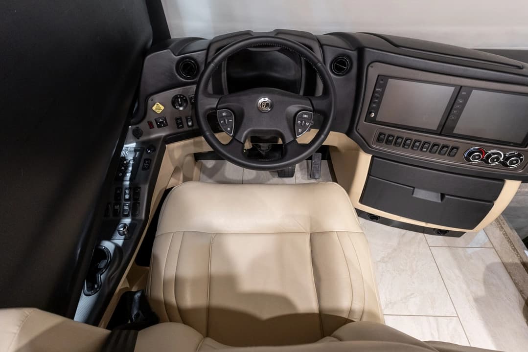 2022 Tiffin Allegro Motorcoach - Image 13
