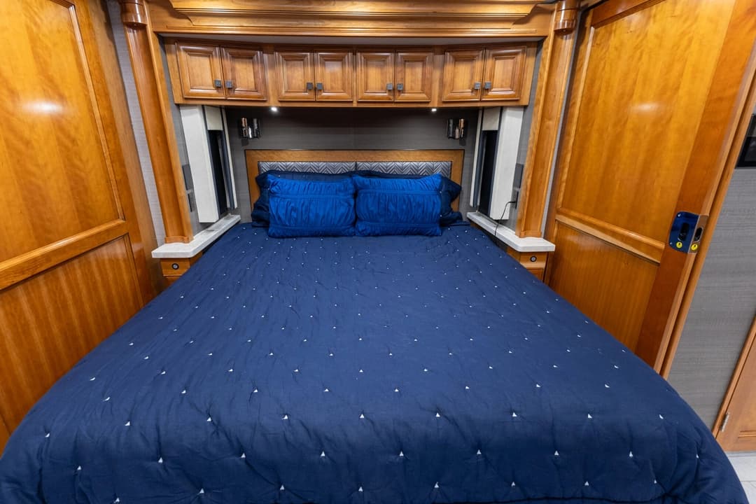 2022 Tiffin Allegro Motorcoach - Image 25