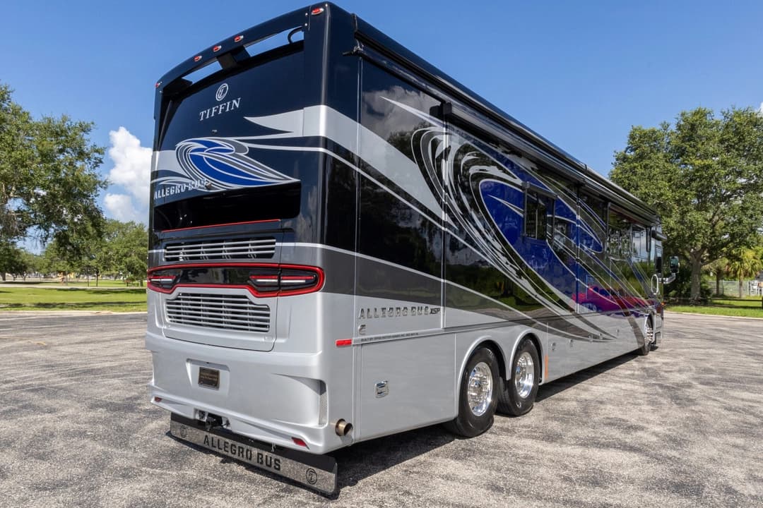 2022 Tiffin Allegro Motorcoach - Image 5